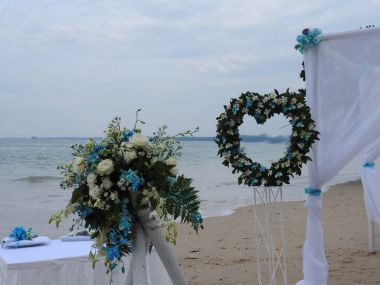 Düğün üzerinde kumlu plaj, Khao Lak
