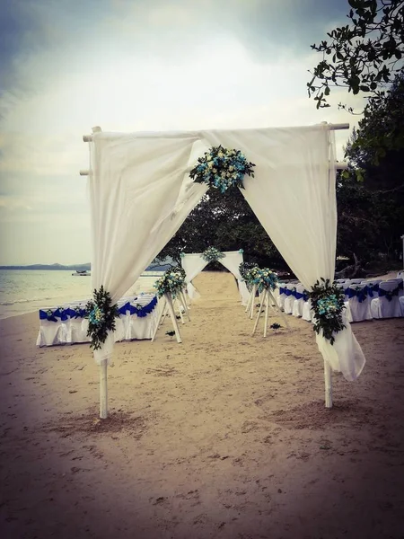 Matrimonio Sulla Spiaggia Sabbiosa Khao Lak — Foto Stock