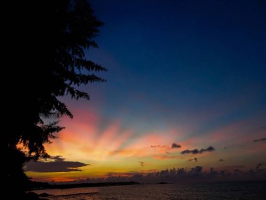 Sunset beach Khao Lak Tayland at