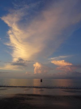 Khao Lak Tayland at güzel kumlu plaj