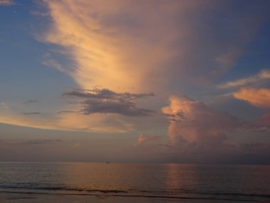 Khao Lak Tayland at güzel kumlu plaj