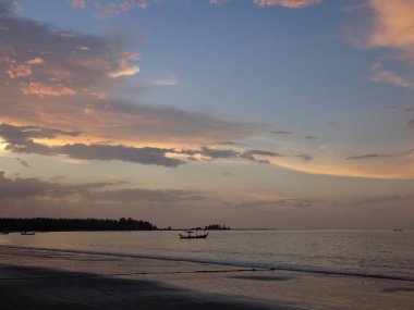 Khao Lak Tayland at güzel kumlu plaj