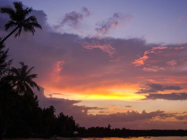 Khao Lak Tayland at güzel kumlu plaj