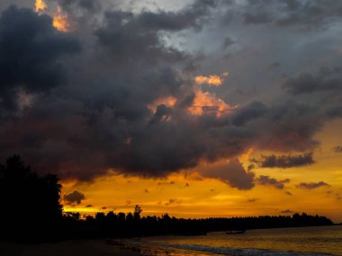 Khao Lak Tayland at güzel kumlu plaj