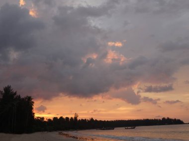 Khao Lak Tayland at güzel kumlu plaj