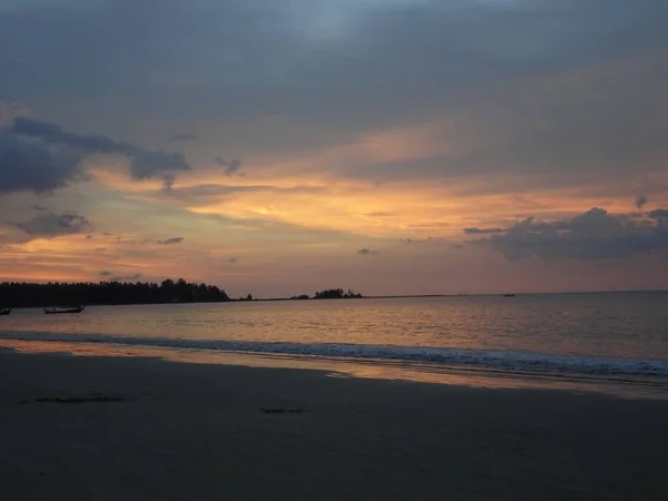 Pięknej Piaszczystej Plaży Khao Lak Tajlandia — Zdjęcie stockowe