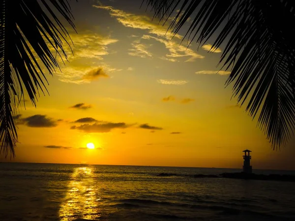 Khao Lak Tayland at güzel kumlu plaj