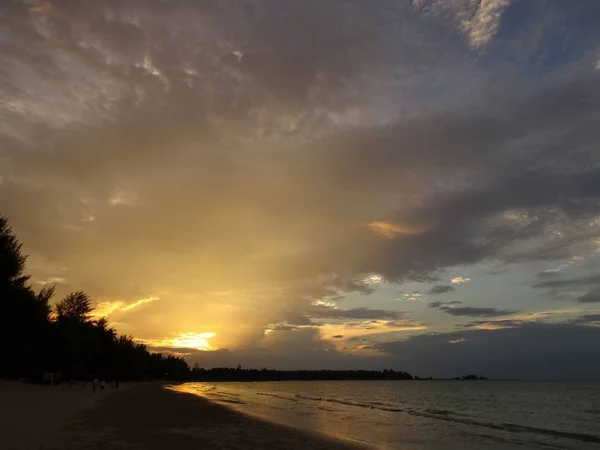 Tramonto Sulla Spiaggia Khao Lak Thailandia — Foto Stock