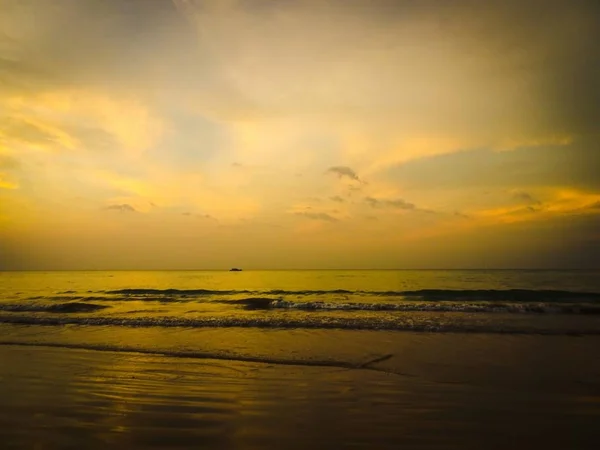 Puesta Sol Playa Khao Lak Tailandia — Foto de Stock