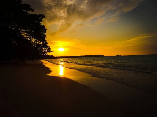 Захід Сонця Пляжі Khao Lak Таїланду — стокове фото