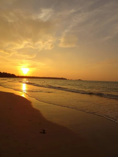 Puesta Sol Playa Khao Lak Tailandia — Foto de Stock