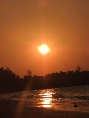 Sunset beach Khao Lak Tayland at