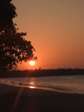 Sunset beach Khao Lak Tayland at