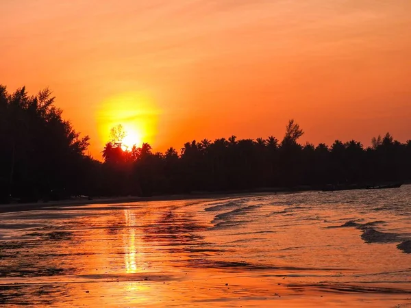 Puesta Sol Playa Khao Lak Tailandia — Foto de Stock