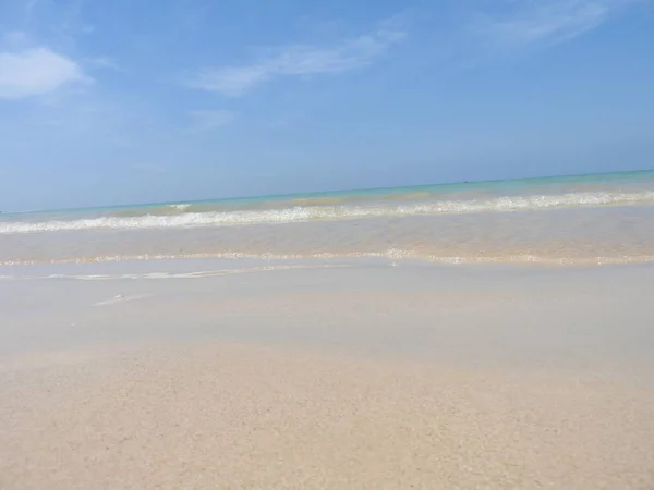カオラック タイで美しい砂浜 — ストック写真