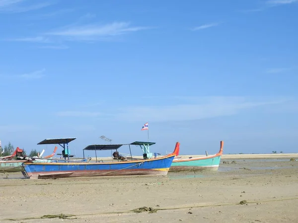 Perahu Nelayan Khao Lak Berdiri — Stok Foto