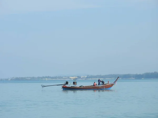Bateaux Pêche Sur Stand Khao Lak — Photo