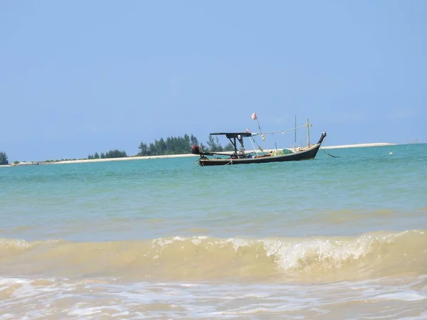 Bateaux Pêche Sur Stand Khao Lak — Photo