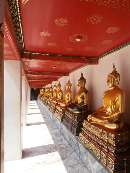 Golden Buddha Zakładzie Świątyni Tajlandii — Zdjęcie stockowe
