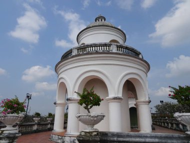 Phetchaburi Tham Khao Luang mağarada karmaşık Tapınağı