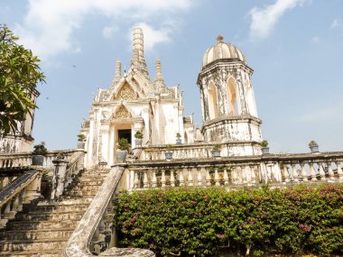 Phetchaburi Tham Khao Luang mağarada karmaşık Tapınağı