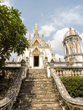 Phetchaburi Tham Khao Luang mağarada karmaşık Tapınağı
