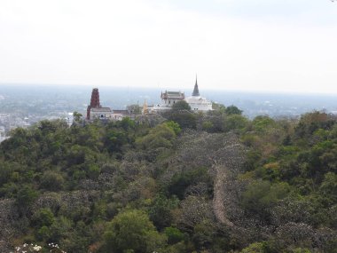 Phetchaburi Tham Khao Luang mağarada karmaşık Tapınağı