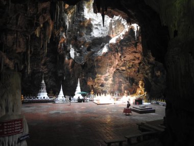 Phetchaburi Tham Khao Luang mağara tapınakta mağara