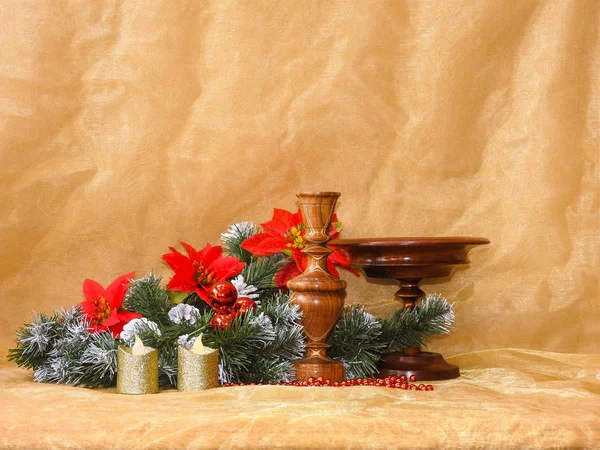 Weihnachtsbild Mit Tannengrün Und Kerzenständer — Stockfoto