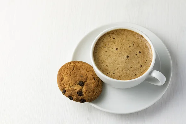 朝食のコーヒーとオートミールのクッキー — ストック写真
