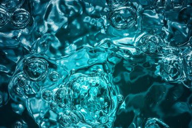 baloncuklar içinde su parlak yüksek ışık farklı renk