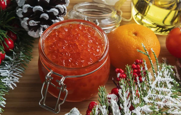 Neujahr Weihnachten Hintergrund Mit Rotem Fischkaviar Und Dekorationen — Stockfoto