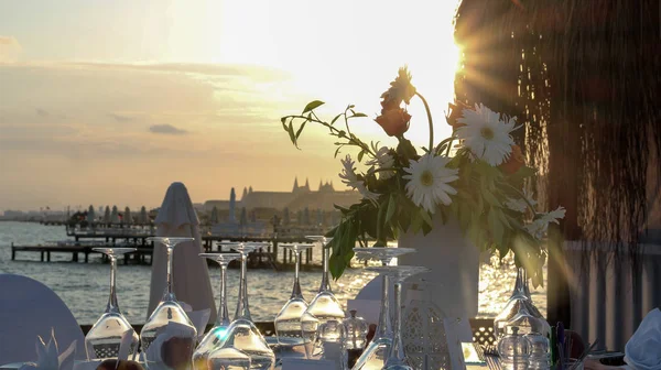 Luxury Table Setting On Pier At Sunset — Stock Photo, Image