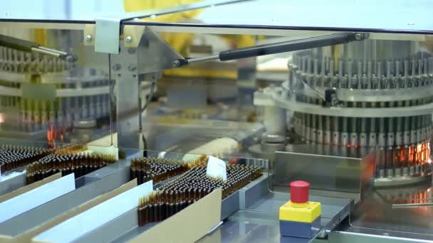 Linha Fabricação Farmacêutica Fábrica Controle Qualidade Ampolas Médicas Máquina Inspeção — Vídeo de Stock