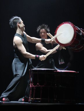 Kiev, Ukrayna 22 Kasım 2010 Japon davulcular topluluğu