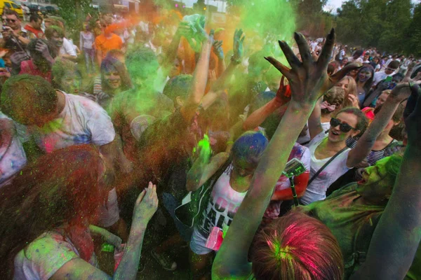 Holi Colors Festival Kiew Juli 2013 — Stockfoto