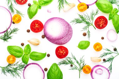 Baharatlı taze otlar ve domates