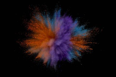 Renkli toz patlaması. Arka planda soyut çekim tozu. Albay