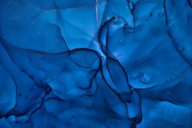 Alkol mürekkebi renkleri saydam. Soyut çok renkli mermer desen arkaplanı. Tasarım kağıdı, duvar kağıdı. Akrilik boyaları karıştırıyorum. Modern akışkan sanat. Alkol Mürekkebi Deseni