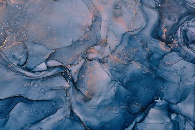 Alkol mürekkebi renkleri saydam. Soyut çok renkli mermer desen arkaplanı. Tasarım kağıdı, duvar kağıdı. Akrilik boyaları karıştırıyorum. Modern akışkan sanat. Alkol Mürekkebi Deseni