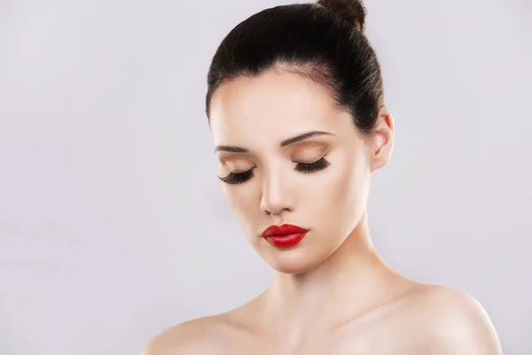 Beautiful woman with red lipstick — Stock Photo, Image