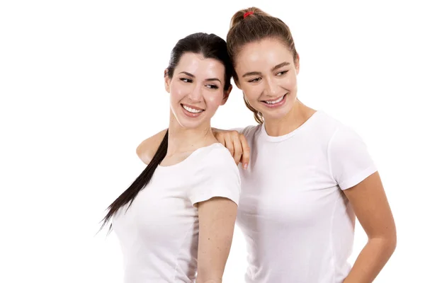 흰색 바탕에 두 여자 친구 — 스톡 사진