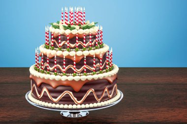 Ahşap tabl kürsüye mum ile Çikolatalı doğum günü pastası