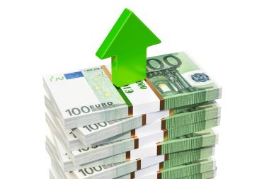 Euro paketleri ile yeşil ok, 3d render