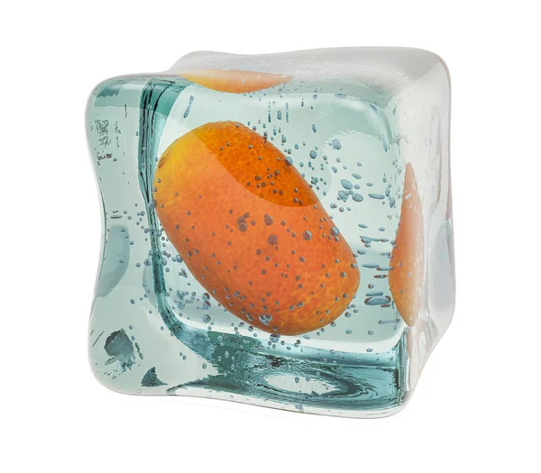 Kumquat fruta congelada en cubo de hielo, representación 3D —  Fotos de Stock