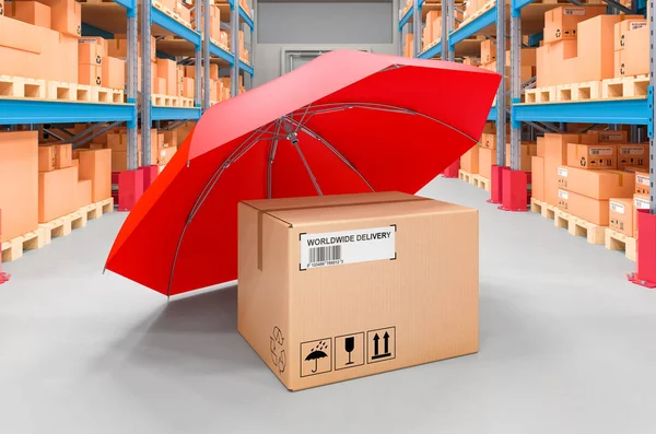 Pacote sob guarda-chuva no armazém, segurança e proteger a entrega — Fotografia de Stock