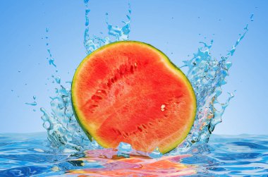 Su sıçramalarıyla ikiye bölünmüş karpuz, 3 boyutlu görüntüleme. 