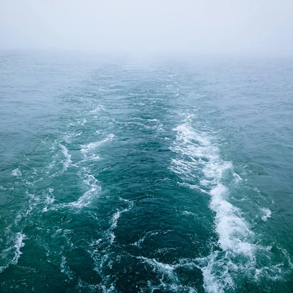 Ferry boat ίχνος Μπλε Ωκεανού — Φωτογραφία Αρχείου