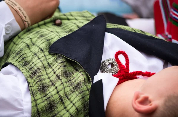  Çocuk Estonya halk kostüm