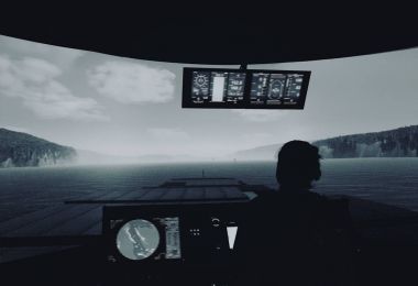 kaptanları kabinde navigasyon cihazları,